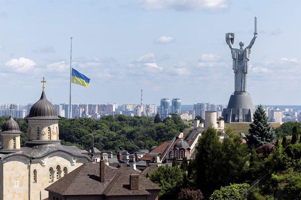 image Ukraine allows multiple citizenship as war drags on